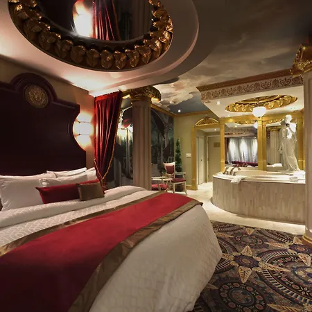 Fantasyland Hotel-2